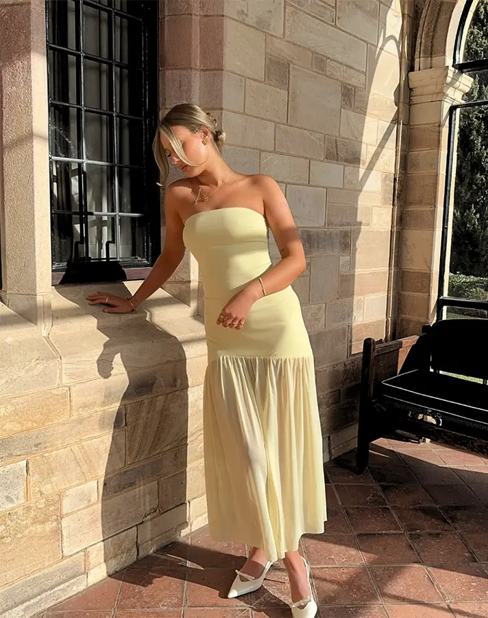 mx dresses Studio Wash with clothes of the same color. Dresses - Brouska