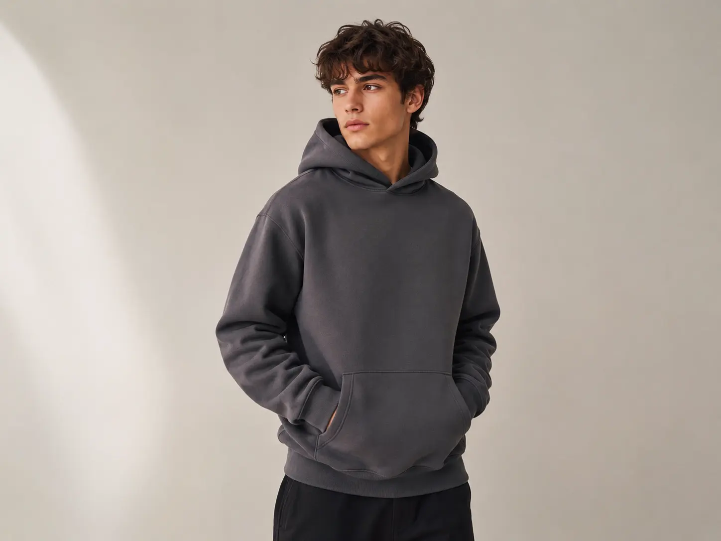 Custom pullover hoodies manufacturer for fashion and streetwear brands