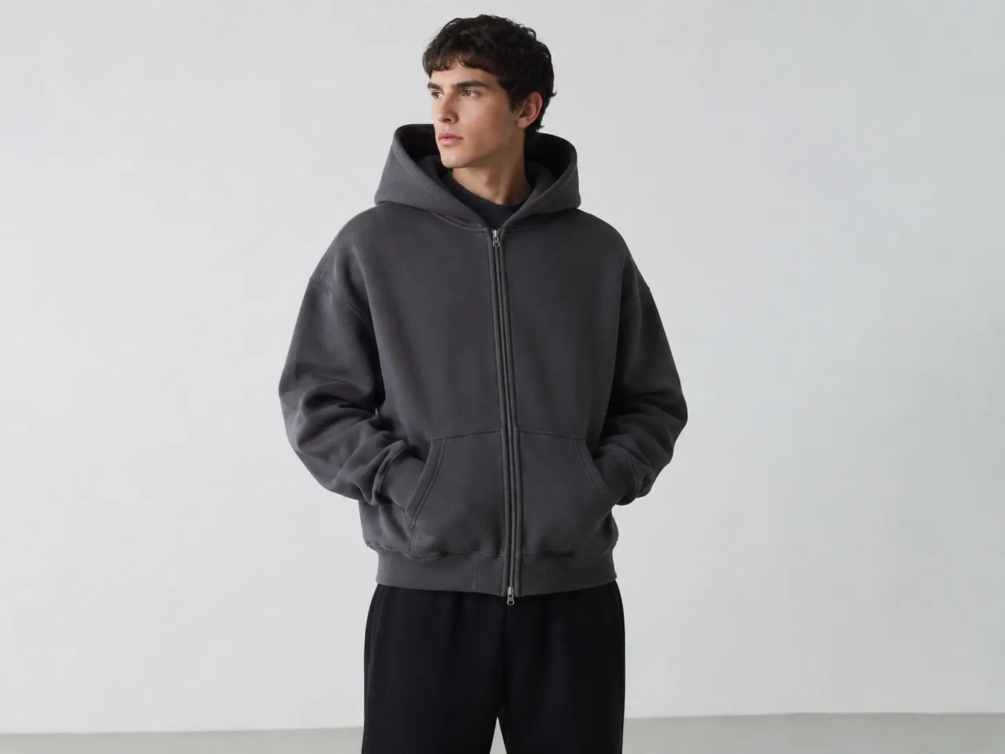 Custom zip-up hoodies manufacturer for fashion and streetwear brands