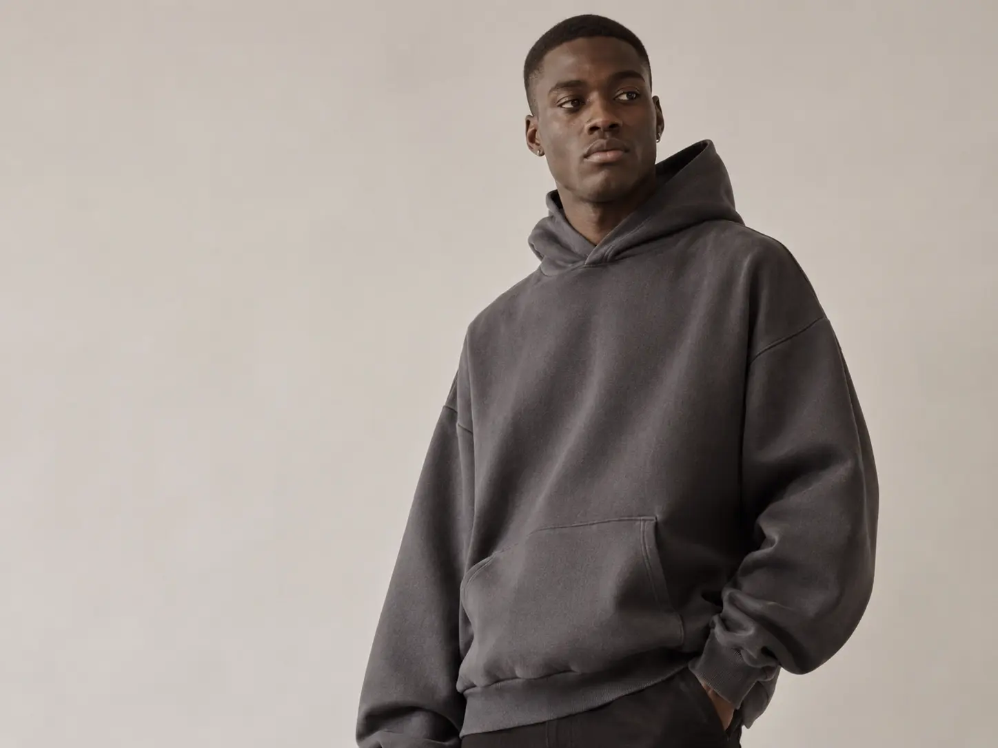 Custom oversized hoodies manufacturer for streetwear brands